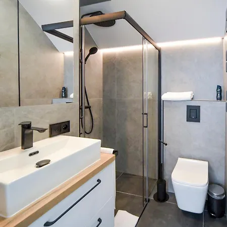 Ah - Jezioro アパート エウク